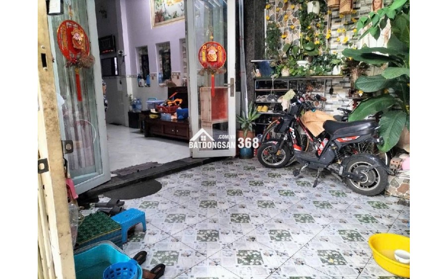 Nhà Q.8 - Bông Sao - hẻm xe hơi 60m2 -3 tầng - 5ty7