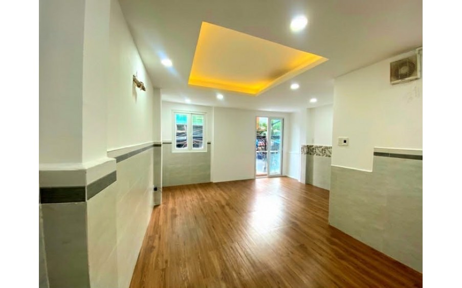 Đinh Bộ Lĩnh, Bình Thạnh, Ngay Ngãy Tư Hàng Xanh, Nhà mới, lô góc hai mặt tiền