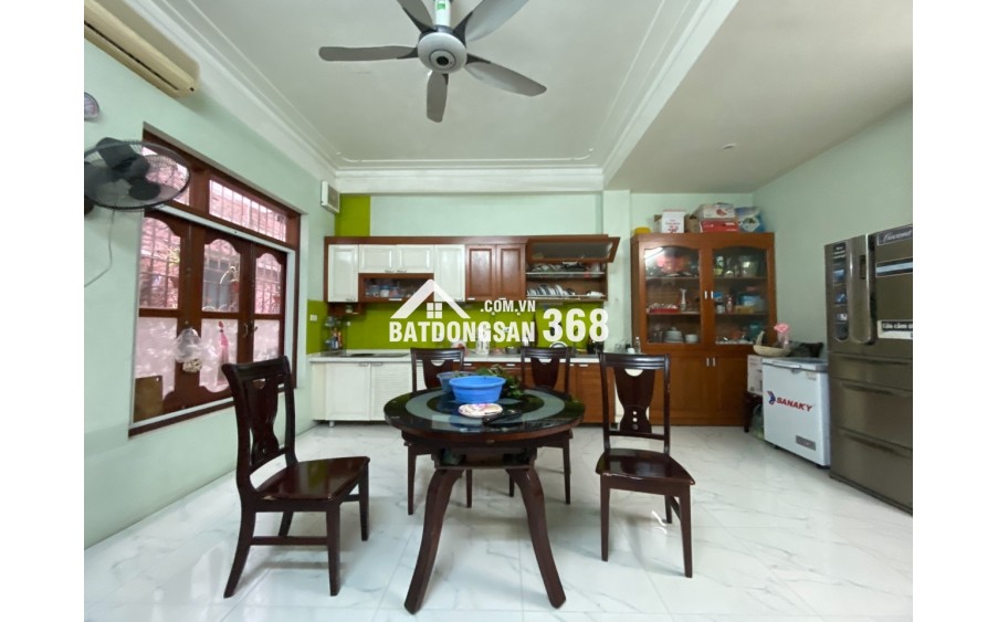 Chính chủ CÔ GIÁO tôi cần Bán rất gấp căn nhà Hoàng Văn Thái – OTO QUA  – mặt tiền 5,5 m2