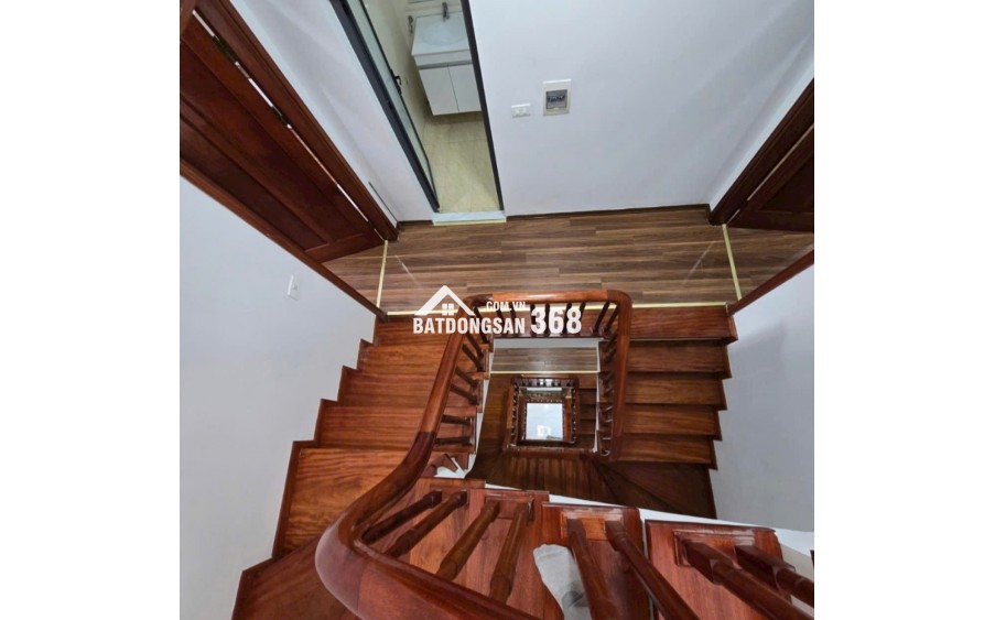 Bán Nhà Thái Hà, Đống Đa.DT 57m2 5T mặt tiền 5m giá 32tỷ .LH 0383426696