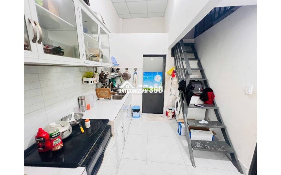 Bán nhà Tăng Nhơn Phú B,  Quận 9 , 63m2  , ngang 5m Giá chỉ  4 Tỷ 750  TL