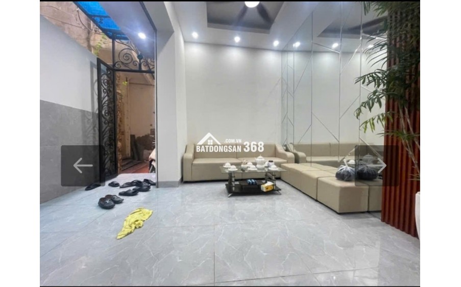 41M² – 4 TẦNG – 4 NGỦ – GIÁ HƠN 8,7 TỶ  NGÕ HÒA BÌNH NÔNG – MẤY BƯỚC RA PHỐ KHÂM THIÊN