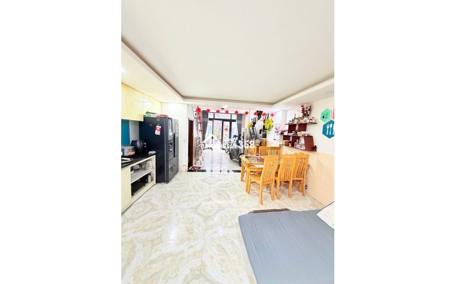 SIÊU PHẨM THẠNH LỘC QUẬN 12 - KDC TRUNG NHÂN - ĐƯỜNG TRƯỚC NHÀ 8M - XE HƠI NGỦ NGON TRONG NHÀ - 51 M2 - 4 TẦNG BTCT - CHỈ 5.X TỶ.