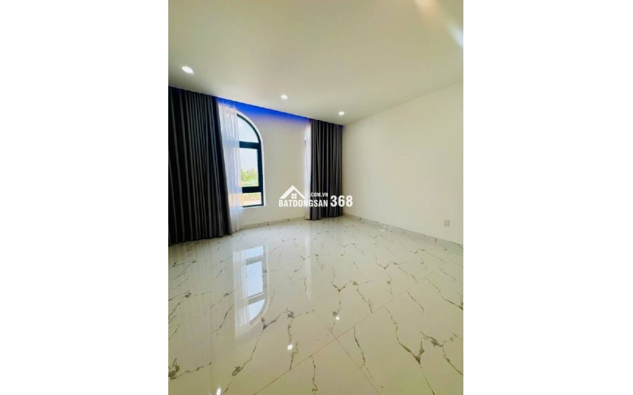 Bán nhà 50m2 * 4 tầng  , HXH đường 8m , Lã Xuân Oai , Long Trường , Q9 , Giá chỉ 6 Tỷ TL