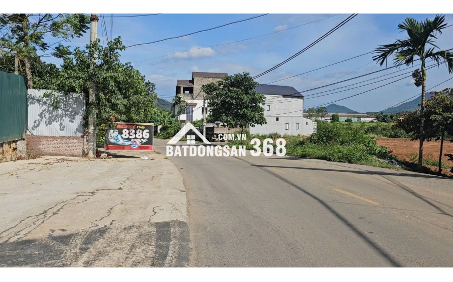 TRUNG TÂM TÂN XÃ, CÁCH HỒ 300M, 3 ÔTÔ TRÁNH, ĐỐI DIỆN ĐH FPT, ĐHQG, NGAY TUYẾN METRO, 119M