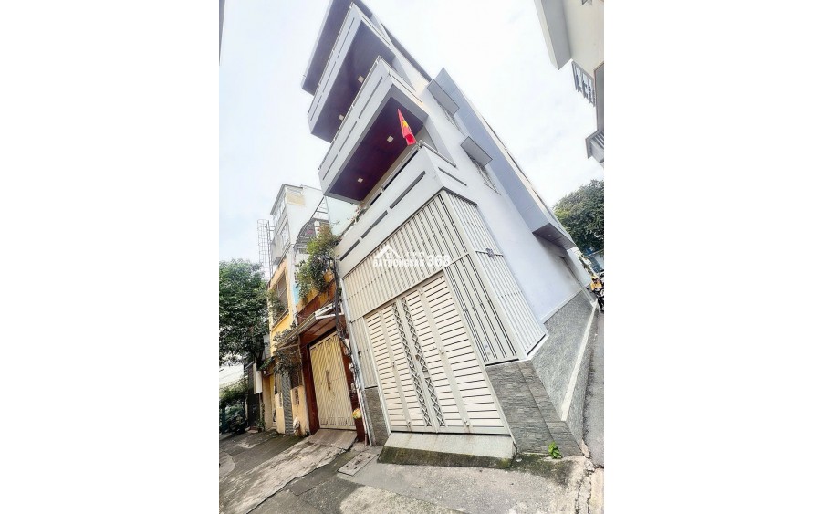 BÁN NHÀ 4 TẦNG HXH Đ.NGUYỄN ĐÌNH CHIỂU, ĐAKAO, Q3 - DT 4M*21M VUÔNG ĐẸP - KHU VIP HIẾM BÁN NỚI HỘI TỤ CỦA GIỚI ĐẠI GIA* LIÊN HỆ GIANG GIANG: