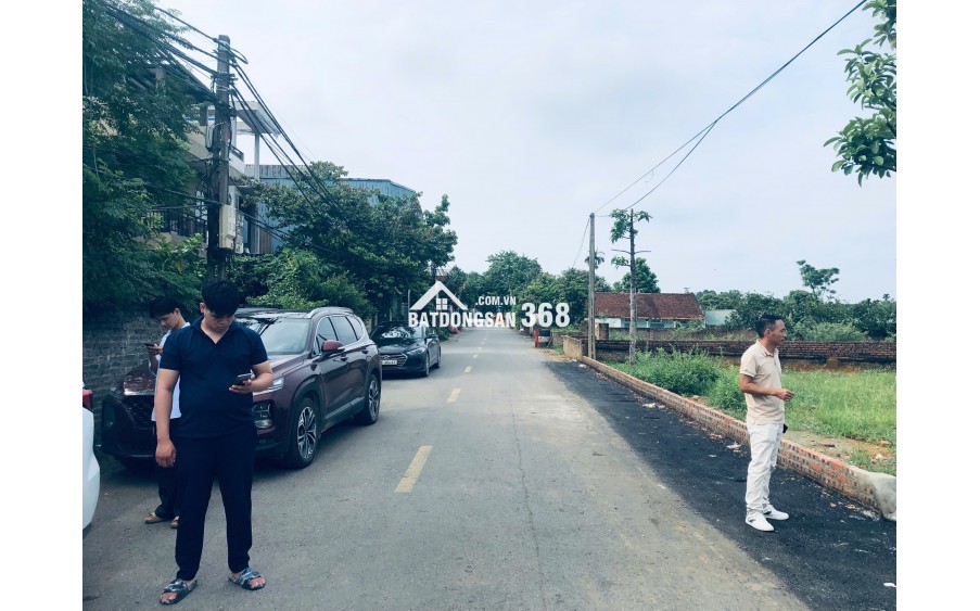  BÁN ĐẤT PHÚ CÁT – HÒA LẠC Vị trí đẹp – đường ô tô – gần FPT, Viettel, VinUni  bán gấp mảnh đất thổ cư,  trung tâm khu công nghệ cao Hòa Lạc