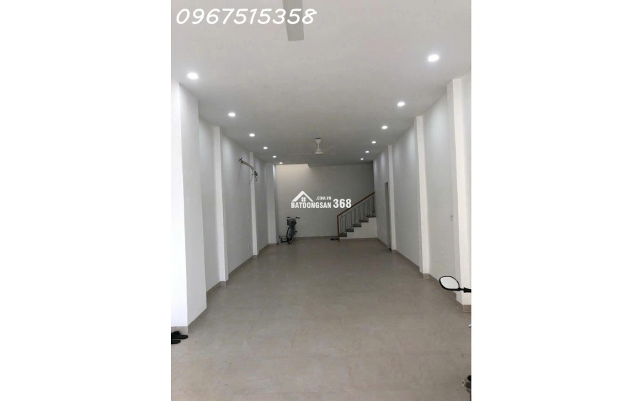 Nhà mặt đường Cửu Long 3 tầng, kinh doanh cực tốt