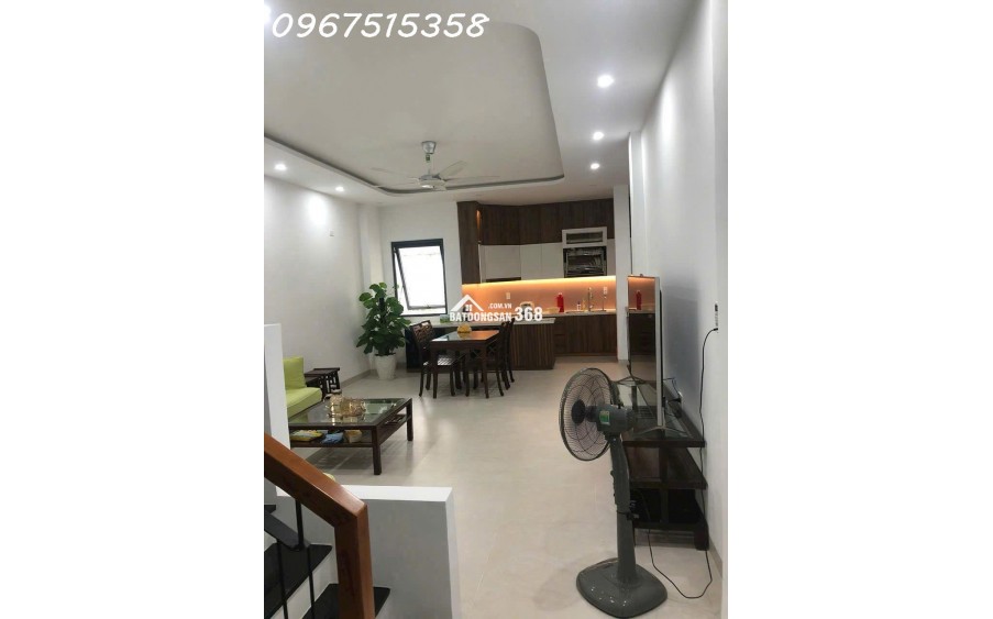 Nhà mặt đường Cửu Long 3 tầng, kinh doanh cực tốt