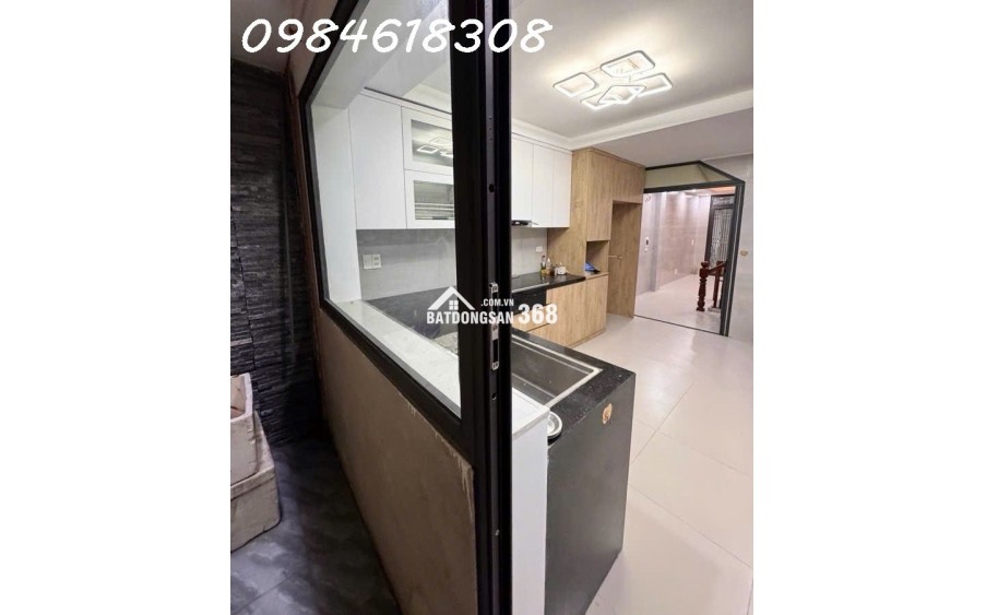 Nhà Cầu Giấy thông Quan Hoa – DT 42m², từ tầng 2 là 45m² – 5 tầng – nhà dân xây chắc chắn