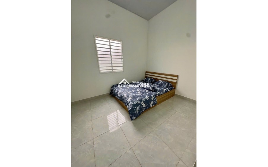 Cần bán gấp nhà TL37 – Nhà đẹp ở ngay, xe hơi trước nhà