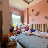 MẶT TIỀN KINH DOANH 5 TẦNG ĐƯỜNG NGUYỄN SƠN - KHU VIP KHÔNG VƯỚN CON LƯƠNG - DTSD 88M2 - 3PN - 3WC - TẶNG FULL NỘI THẤT - GIÁ 9 TỶ TL.,