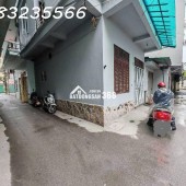 Bán nhà hiếm, Bắc Từ Liêm, lô góc 3 mặt thoáng, ô tô đỗ cửa, ở sướng, giá mê, ngay Học viện Tài Chính