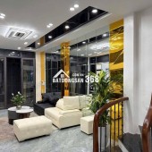 Bán nhà phố Quán Thánh 6 tầng ô tô cách 3m full công năng 3 tỷ