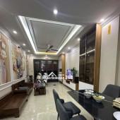 BÁN GẤP NHÀ  LĨNH NAM  GẦN CHỢ ĐẦU MỐI ĐỀN LỪ, NHÀ ĐẸP Ở NGAY DT 38M GIÁ 8X TỶ GẦN CÁC TRƯỜNG ĐẠI HỌC