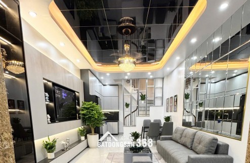 VỊ TRÍ CỰC ĐẸP TẠI VĂN CHƯƠNG ĐỐNG ĐA 40M 4 TẦNG MT4M NHÀ SIÊU ĐẸP 7.15 TỶ