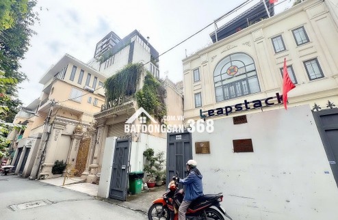 BÁN NHÀ 4 TẦNG HXH Đ.NGUYỄN ĐÌNH CHIỂU, ĐAKAO, Q3 - DT 4M*21M VUÔNG ĐẸP - KHU VIP HIẾM BÁN NỚI HỘI TỤ CỦA GIỚI ĐẠI GIA* LIÊN HỆ GIANG GIANG: