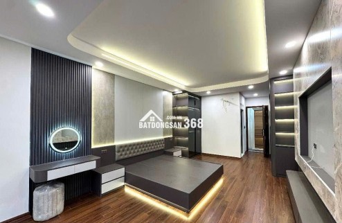 BÁN NHÀ HOÀNG QUỐC VIỆT - PHÂN LÔ - OTO TRÁNH- VỈA HÈ -THANG MÁY