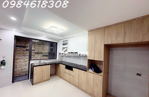 Nhà Cầu Giấy thông Quan Hoa – DT 42m², từ tầng 2 là 45m² – 5 tầng – nhà dân xây chắc chắn
