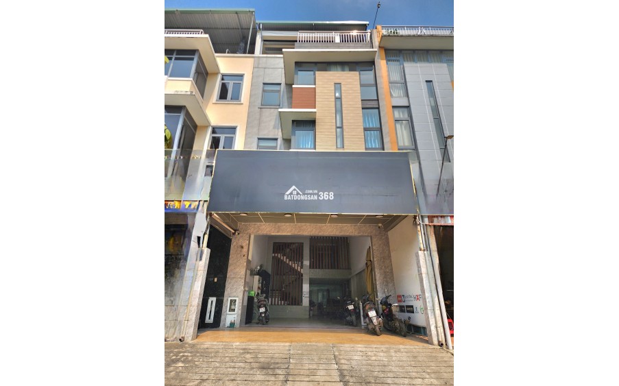 Bán Nhà Đẹp 5 Tầng, Mặt Tiền Hoàng Quốc Việt, 132m2, 6x22, Chỉ 28 tỷ 5, Phú Mỹ, Quận 7