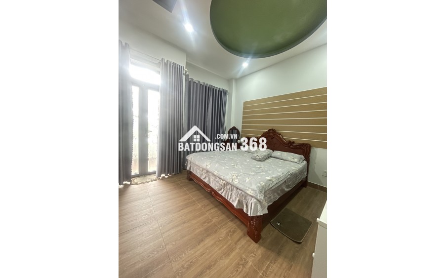 LÊ THỊ RIÊNG QUẬN 12-SIÊU PHẨM NHÀ ĐẸP - KIÊN CỐ VÀO Ở NGAY ĐÓN TẾT TẶNG FULL NỘI THẤT - ĐƯỜNG NHỰA XE TẢI TRÁNH - KHU DÂN TRÍ TOÀN NHÀ CAO TẦNG.