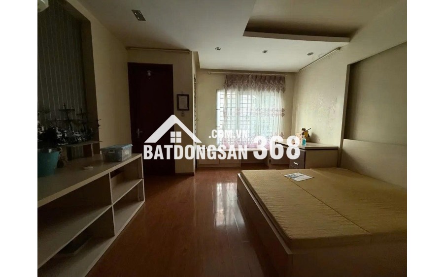 Hiếm nhà 5 tầng mặt phố Lý Thường Kiệt, 47m2, mặt tiền 4.7m, vị trí đẹp, giá 18 tỷ