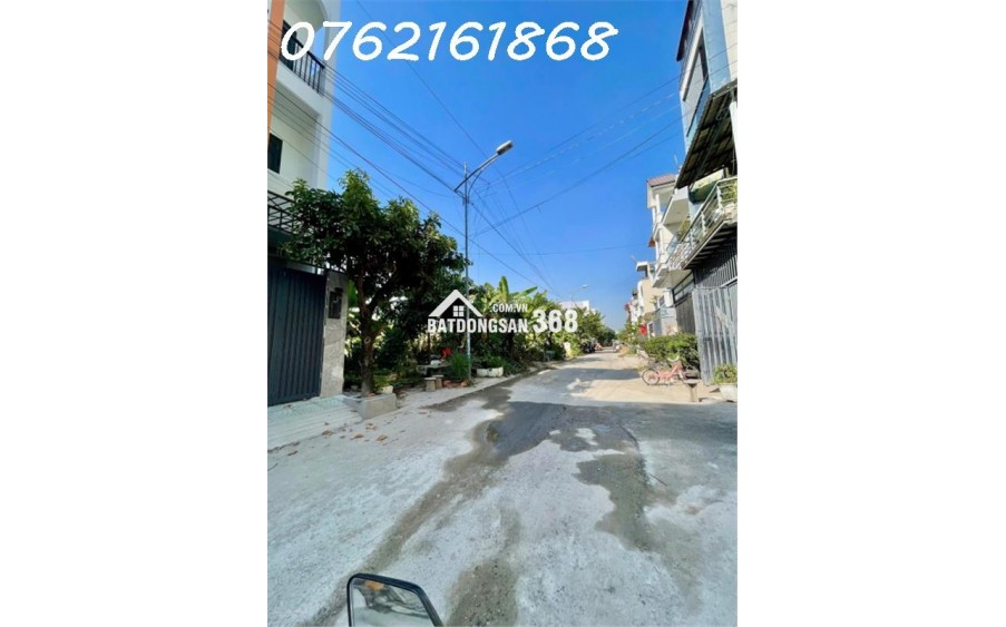 BÁN NHÀ PHỐ LONG TRƯỜNG TP THỦ ĐỨC NHỈNH 5 TỶ - 77M, 3 TẦNG, ĐƯỜNG Ô TÔ, DÒNG TIỀN 20TR/THÁNG