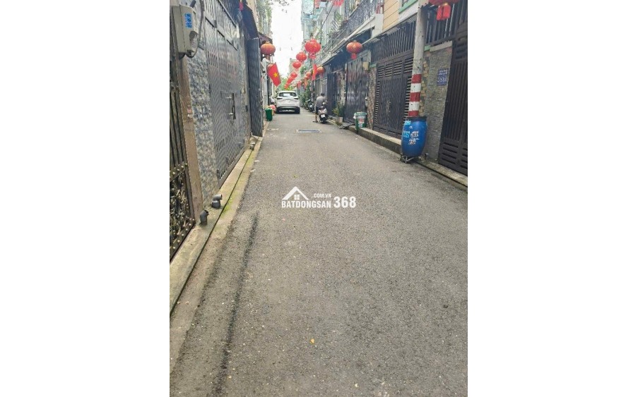 NHÀ BÁN THUẬN QUẬN 12 - GIÁP SONG HÀNH, TRƯỜNG CHINH.
QUA TÂN BÌNH CHỈ VÀI PHÚT NHÀ 4 TẦNG BTCT VÀO Ở NGAY.