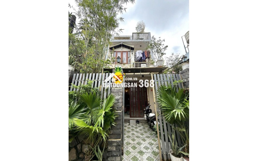 NHÀ CHÍNH CHỦ, NGAY NGUYỄN VĂN QUÁ - ĐÔNG HƯNG THUẬN GIÁP GÒ VẤP GIÁP NHÀ GA T3
DT:70m2 ( 4.1m X 17m)4 PN, HẺM 3.5M, SÁT MẶT TIỀN 12m