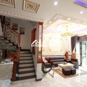 BIỆT THƯ LIỀN KỀ NGUYỄN VĂN QUÁ QUẬN 12 - GIÁP SONG HÀNH, TRƯỜNG CHINH.QUA TÂN BÌNH CHỈ VÀI PHÚT GẦN NHÀ GA T3 NHÀ 4 TẦNG BTCT VÀO Ở NGAY.