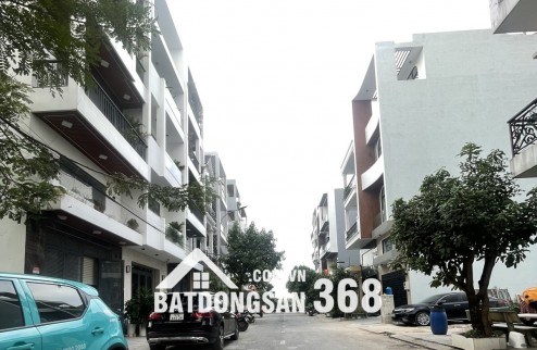 LÊ THỊ RIÊNG QUẬN 12-SIÊU PHẨM NHÀ ĐẸP - KIÊN CỐ VÀO Ở NGAY ĐÓN TẾT TẶNG FULL NỘI THẤT - ĐƯỜNG NHỰA XE TẢI TRÁNH - KHU DÂN TRÍ TOÀN NHÀ CAO TẦNG.