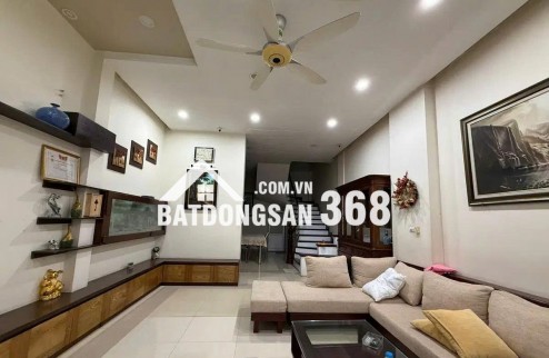 Hiếm nhà 5 tầng mặt phố Lý Thường Kiệt, 47m2, mặt tiền 4.7m, vị trí đẹp, giá 18 tỷ