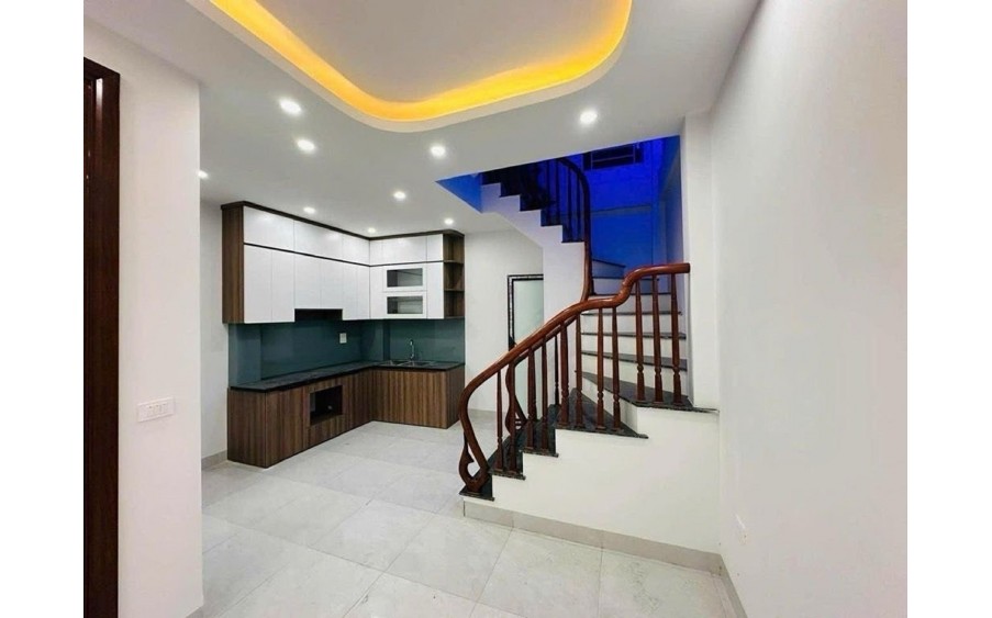 Nhà đẹp Xuân Phương  5 tầng, gần ô tô, 6,2 tỷ,