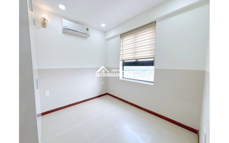 Chính chủ bán CH Iris Tower 59.4m2 2PN-2WC, 1.75 tỷ. Sổ sẵn, T17 H.Nam thoáng, có nội thất