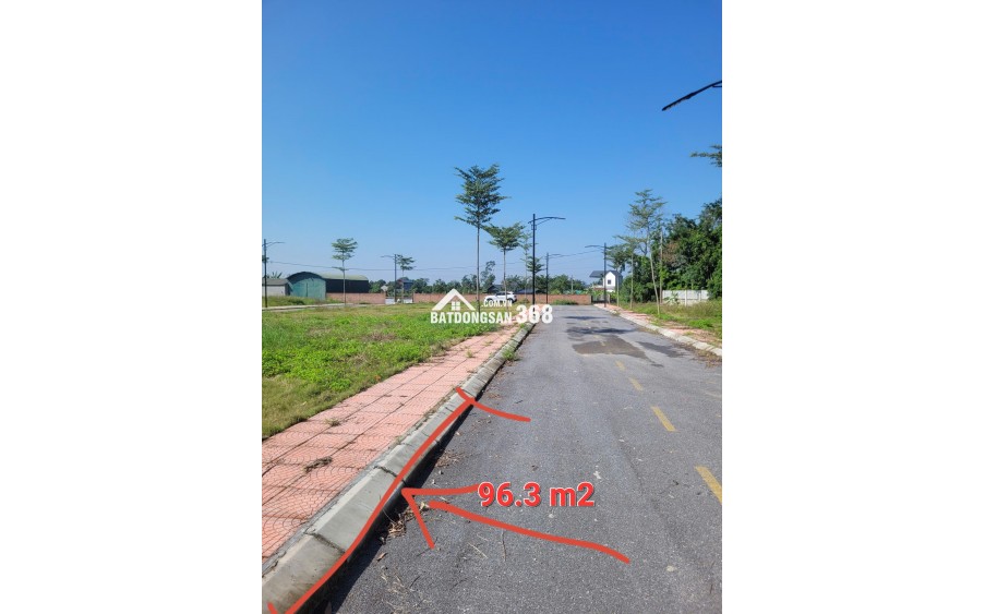 Bán gấp 100m2 đất ở Gờ Gạo Sóc Sơn 2 mặt tiền gần Sân Bay chỉ 2 tỷ sẵn sổ