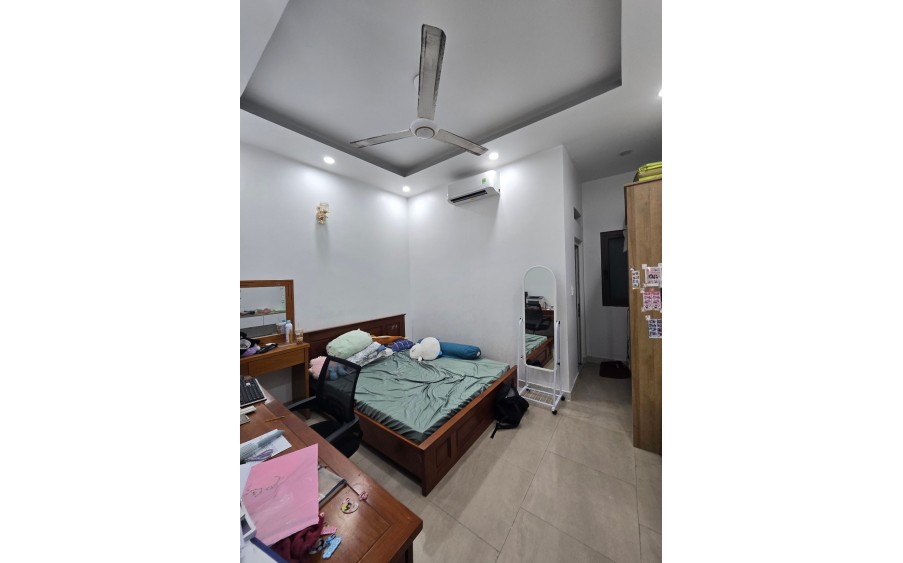 BÁN GẤP NHÀ 5 TẦNG, HẺM NHỰA XE TẢI 6M NGAY CHỢ TÂN HƯƠNG, GIÁ NHỈNH 8 TỶ