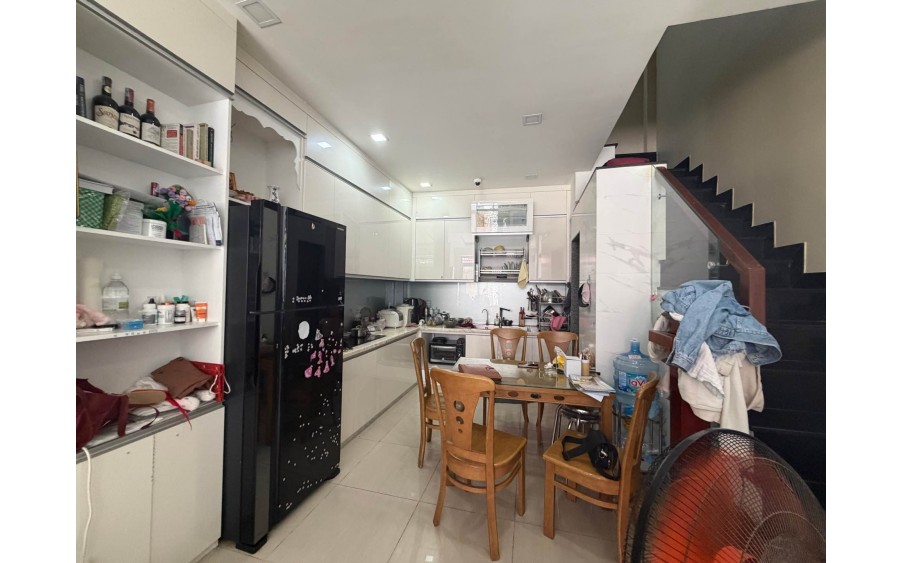 BÁN GẤP SIÊU PHẨM NHÀ ĐẸP 4 TẦNG TÂN PHÚ, XE HƠI ĐỂ TRONG NHÀ, HẺM 6M THÔNG, KHÔNG LỘ GIỚI 8.x Tỷ