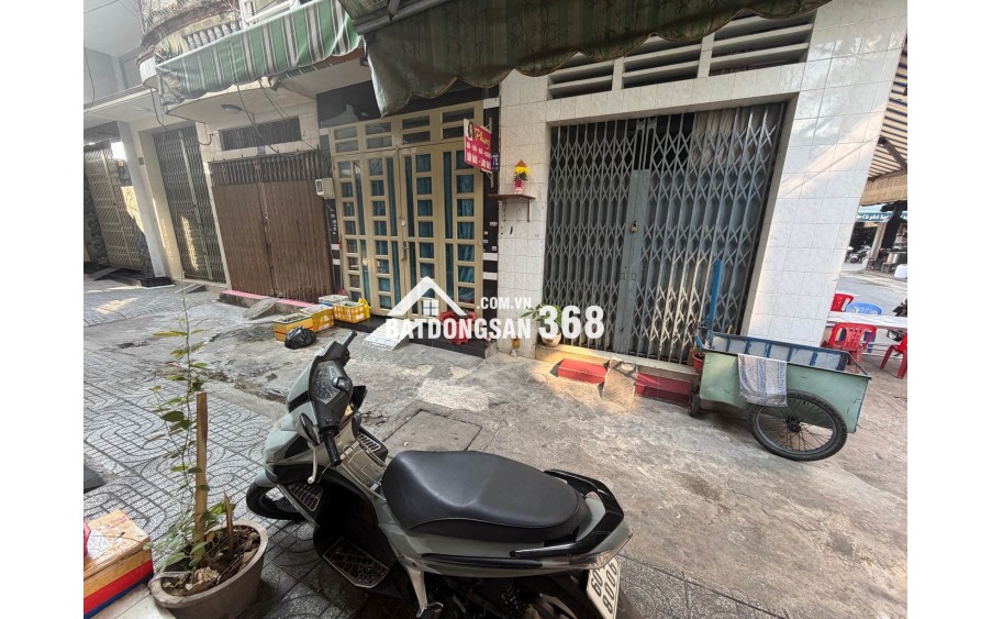 BÁN NHÀ GẦN CHỢ HOA ĐẦM SEN – VỊ TRÍ TỐT KINH DOANH