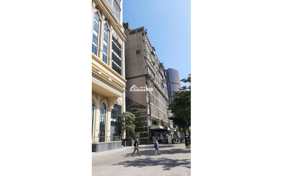 Bán căn hộ 12 Võ Văn Kiệt Q1 ngay trung tâm thành phố DT 71m2