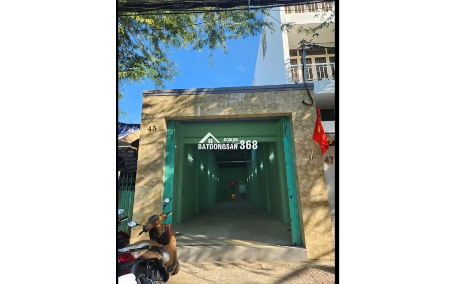 Cho thuê kho 135m2 mặt tiền Tùng Thiện Vương P11 Q8