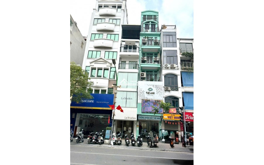 CHO THUÊ NHÀ MẶT PHỐ HUẾ – VỊ TRÍ KINH DOANH ĐẮC ĐỊA NGAY ĐỐI DIỆN CHỢ HÔM