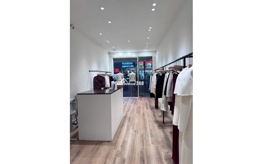 CHO THUÊ NHÀ MẶT PHỐ HUẾ – VỊ TRÍ KINH DOANH ĐẮC ĐỊA NGAY ĐỐI DIỆN CHỢ HÔM