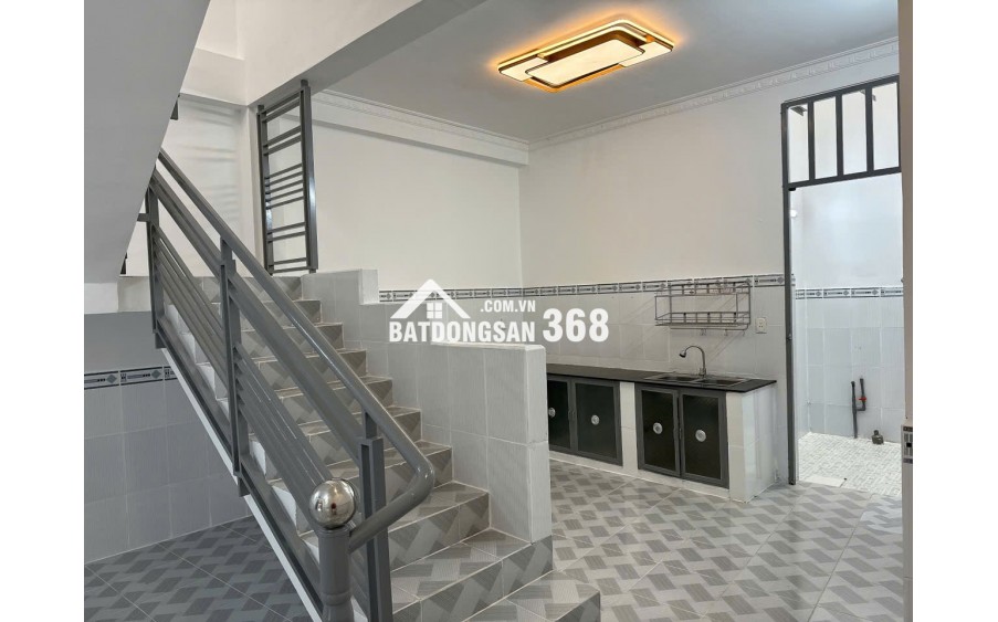 Bán nhà 1 trệt 2 lầu trống suốt mới 100%, hẻm 94// Phú Thọ Hoà Tân Phú