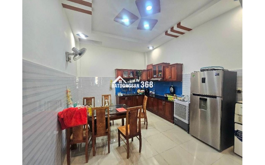 TRUNG TÂM TRƯỜNG THỌ - NHÀ 3 TẦNG 4PN RỘNG RẢI - ĐẦY ĐỦ CÔNG NĂNG - KHU DÂN TRÍ CAO - OTO NGỦ TRONG NHÀ
PHƯỜNG THỦ ĐỨC