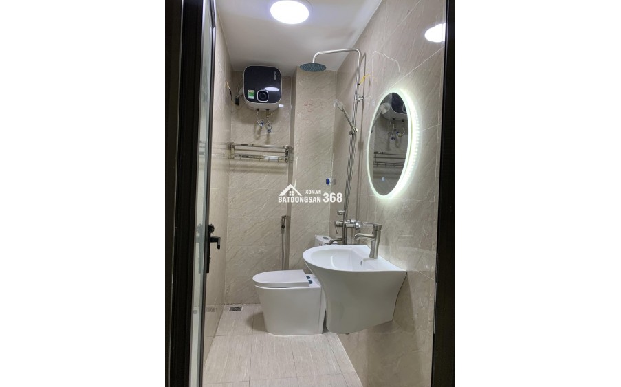 BÁN NHÀ PHÂN LÔ QUÂN ĐỘI LÝ SƠN LONG BIÊN 42m MT 4m 5 TẦNG THÔNG KHU CHUNG CƯ HẬU CẦN KHAI SƠN 2 THOÁNG NHIỀU TIỆN ÍCH.