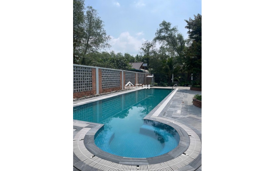 Chính chủ bán gấp biệt thự nhà vườn có hồ bơi 621.9m2 ở Thủ Đức