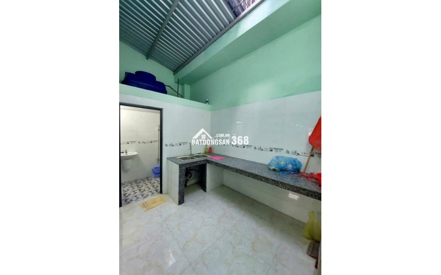 Cho thuê kho 135m2 mặt tiền Tùng Thiện Vương P11 Q8