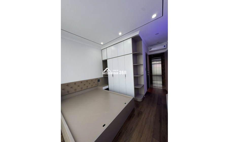 SIÊU PHẨM NGỌC THỤY LONG BIÊN 6 TẦNG THANG MÁY Ô TÔ ĐỖ CỬA 40m MT 4m 9 TỶ PULL NỘI THẤT