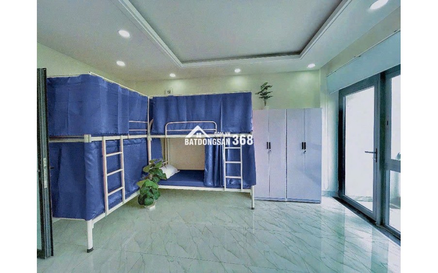 Cần 2 Nam ở ghép - phòng Ban công - đầy đủ nội thất Trong khu đô thị Vạn Phúc.Chỉ hơn 1tr/tháng