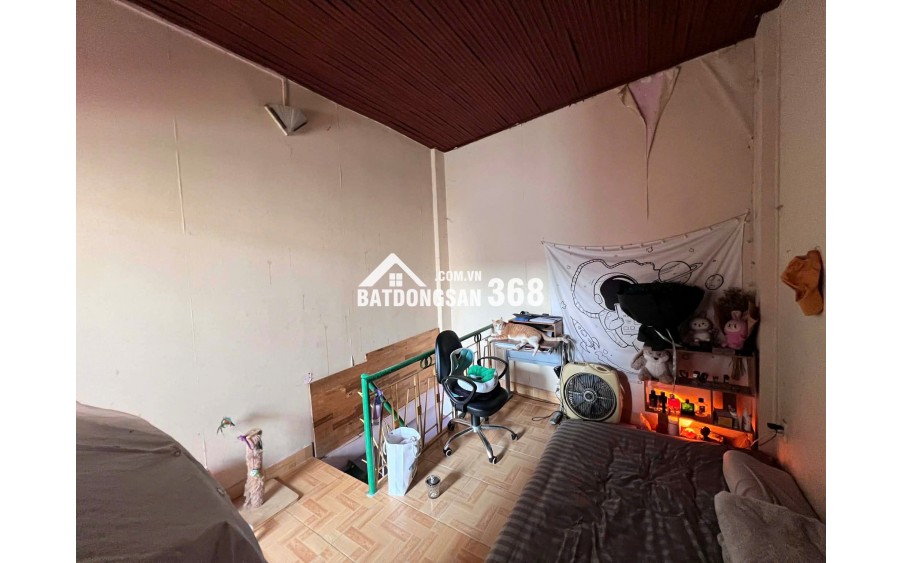  CẦN SHARE PHÒNG LẦU 2 – CHỈ 1 NỮ (Cô Bắc, Q1)